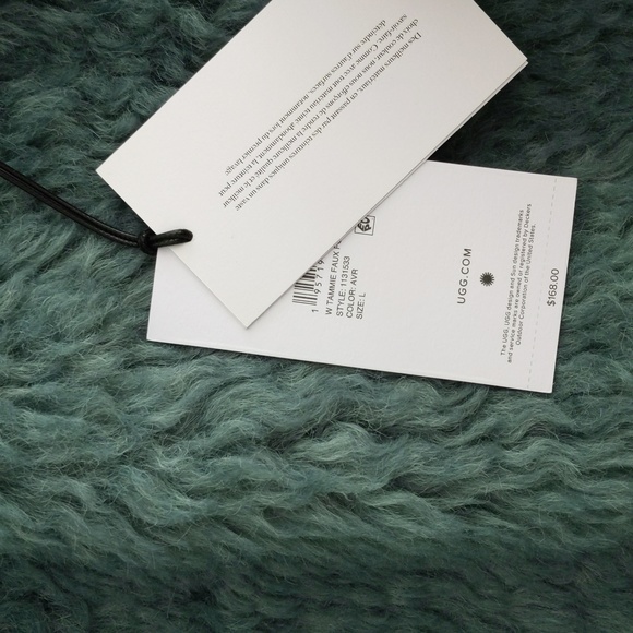 UGG Tammie Faux Fur vest - Picture 14 of 17